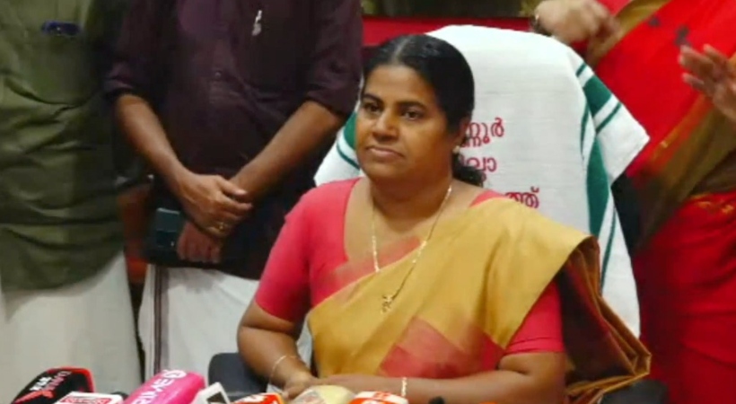 കെ കെ രത്നകുമാരി പുതിയ കണ്ണൂർ ജില്ലാ പഞ്ചായത്ത് സെക്രട്ടറി