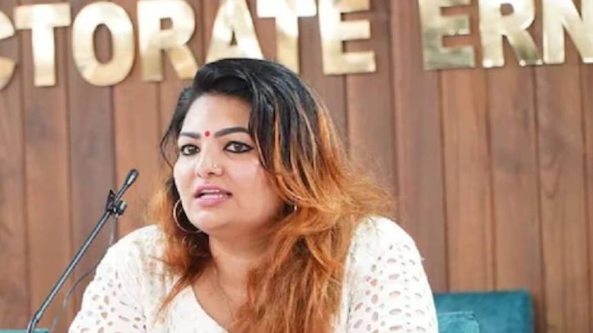 അച്ചടക്ക ലംഘനം; നിർമാതാവ് സാന്ദ്രാ തോമസിനെ പുറത്താക്കി പ്രൊഡ്യൂസേഴ്സ് അസോസിയേഷൻ