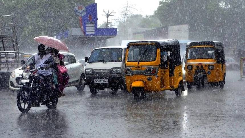 അതിതീവ്ര മഴയ്ക്ക് സാധ്യത; ഇന്ന് ഒമ്പത് ജില്ലകളിൽ റെ‍ഡ് അലർട്ട്, മൂന്ന് ജില്ലകളിലെ വിദ്യാഭ്യാസ സ്ഥാപനങ്ങൾക്ക് അവധി