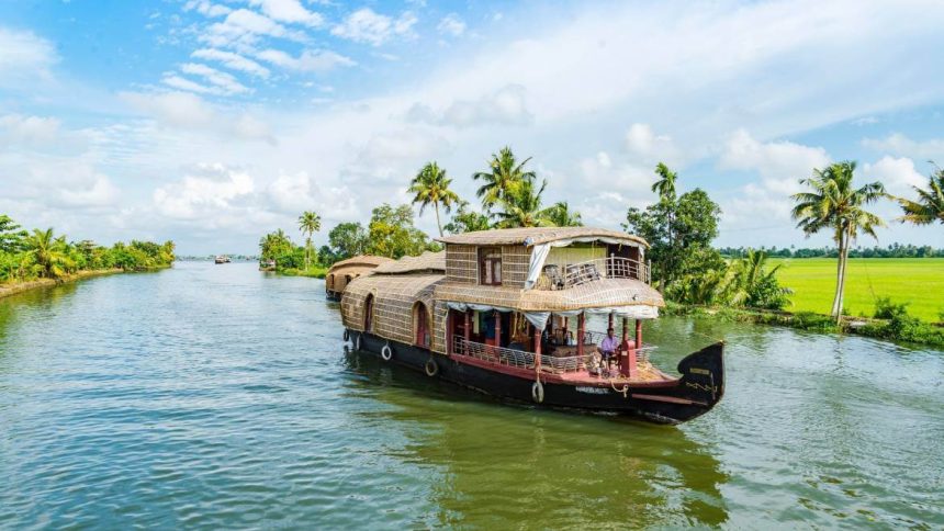 വിനോദ സഞ്ചാരകേന്ദ്ര നവീകരണം; കേരളത്തിന് 155 കോടി അനുവദിച്ച് കേന്ദ്രം