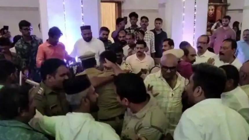 മുളന്തുരുത്തി പള്ളിയിൽ സംഘർഷം; സിഐ അടക്കം മൂന്ന് പൊലീസുകാർക്ക് പരിക്ക്