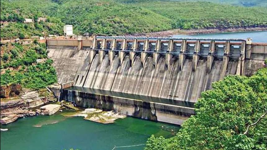 മുല്ലപ്പെരിയാർ അണക്കെട്ടിന്റെ 13 ഷട്ടറുകൾ തുറന്നു; പെരിയാറിന്റെ തീരത്തുള്ളവർ ജാ​ഗ്രത പാലിക്കണം