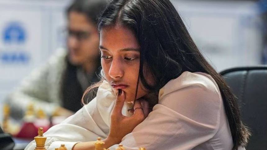 വനിതാ ചെസ് ലോകകപ്പ്; ചരിത്രംകുറിച്ച് ​ദിവ്യ ദേശ്മുഖ്, ഫൈനലിൽ എത്തുന്ന ആദ്യ ഇന്ത്യൻ താരം