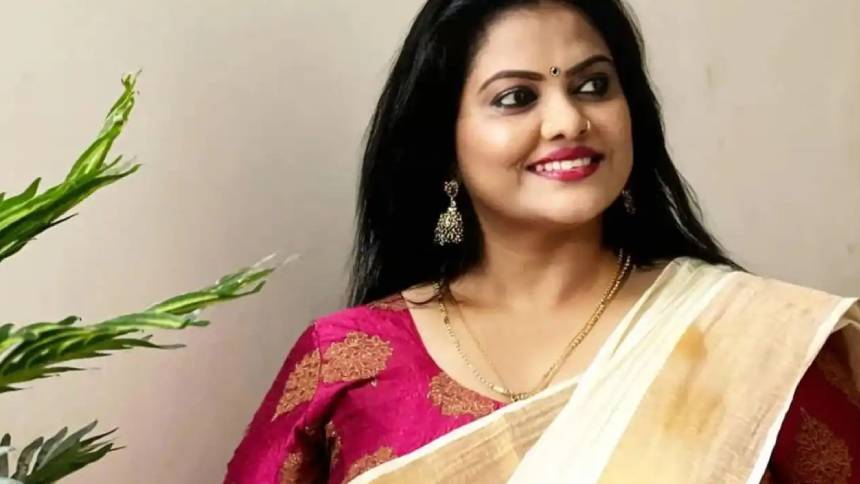 നടൻ ബാലചന്ദ്രമേനോന്റെ പരാതി; നടി മീനു മുനീറിനെ അറസ്റ്റ് ചെയ്ത് ജാമ്യത്തിൽ വിട്ടു