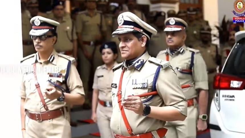സംസ്ഥാനത്തിന്റെ പുതിയ പൊലീസ് മേധാവിയായി റവാഡ ചന്ദ്രശേഖർ ചുമതലയേറ്റു